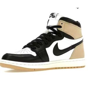 NWT!! Nike Air Jordan 1 Retro Hi OG Latte - Wmns